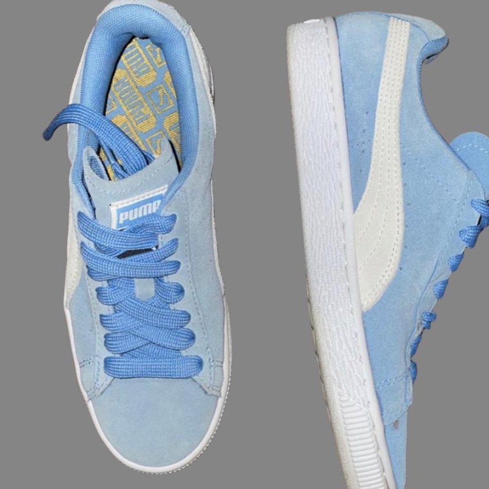 Baby blue #puma worn once Suede Classic
Plus Sneakers #puma #babyblue